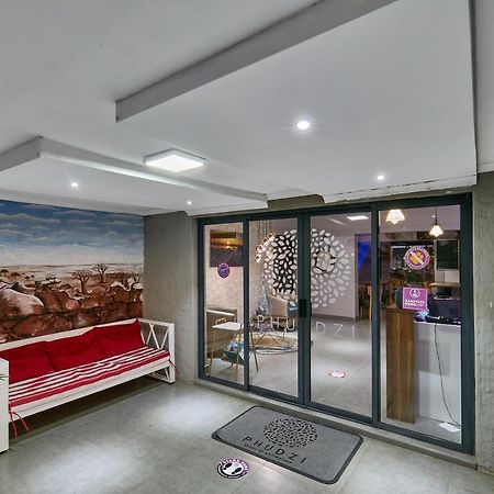 Phudzi Hotel Letlhakane ภายนอก รูปภาพ